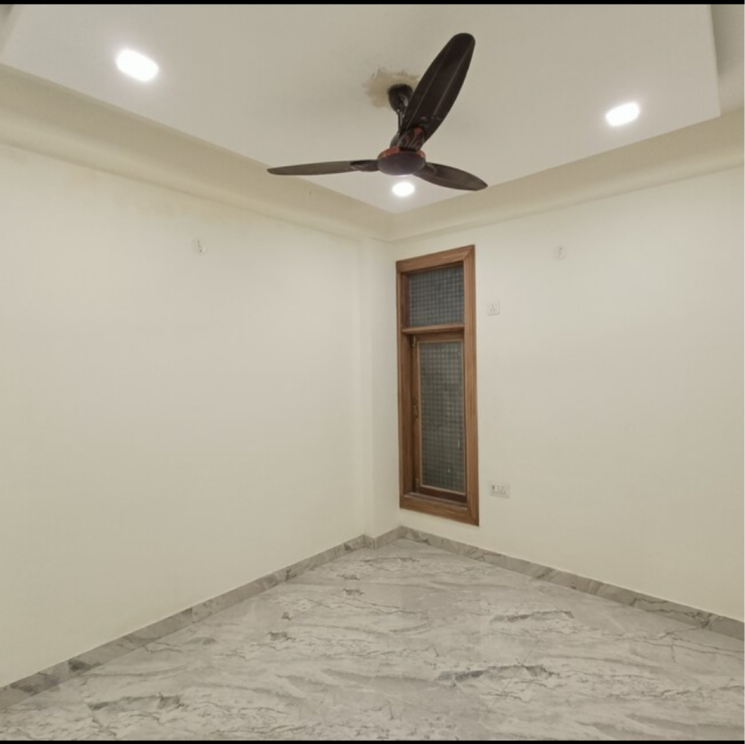 Room, panchsheel vihar 3 Bedroom 110 Sq.Yd. Builder Floor In Panchsheel Vihar Delhi 7933227