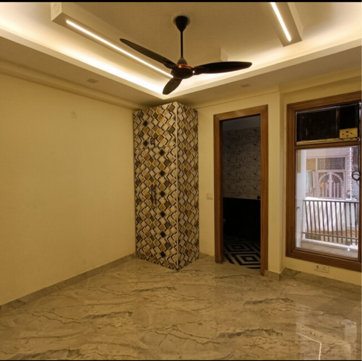 Room, panchsheel vihar 3 Bedroom 110 Sq.Yd. Builder Floor In Panchsheel Vihar Delhi 7933227