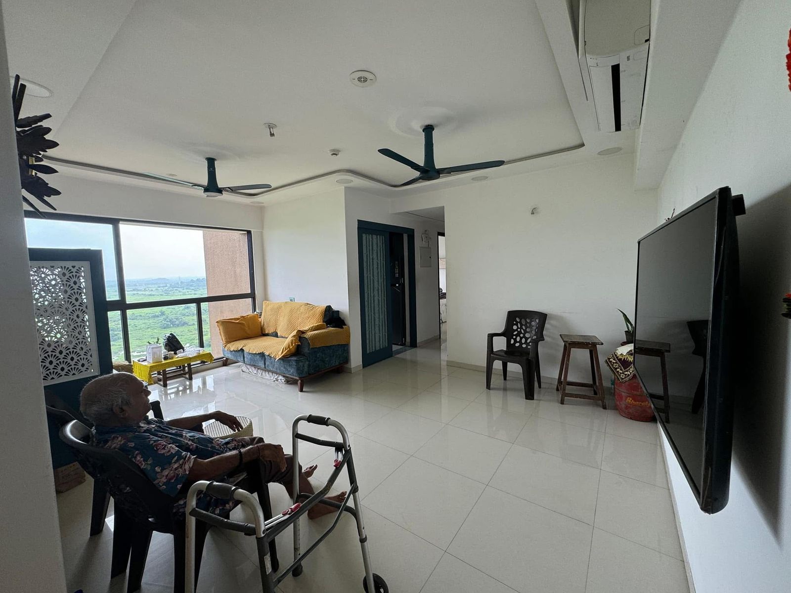 2 BHK + Study Room,Extra Room Apartment For Sale in Lodha Splendora River View