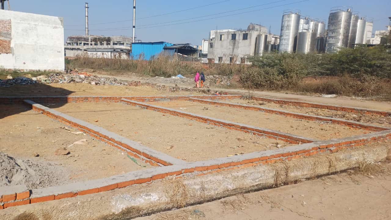 Plot For Sale in Golden Valley Roza Jalalpur