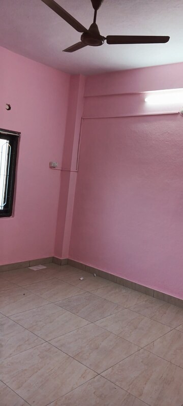 Room in 3 BHK Apartment at Begumpet – for Rent