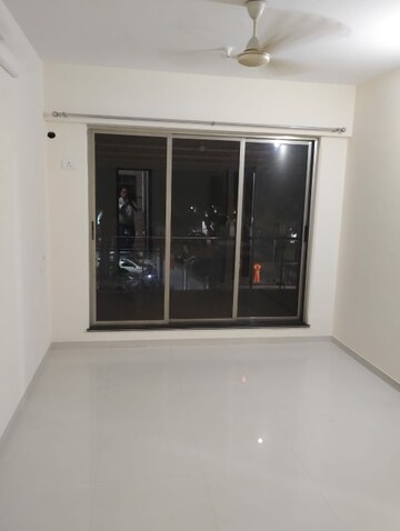 Room in 2 BHK Apartment at Mat Cornel Heights, Ic Colony – for Rent