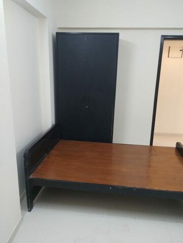 Room in 2 BHK Apartment at Mat Cornel Heights, Ic Colony – for Rent