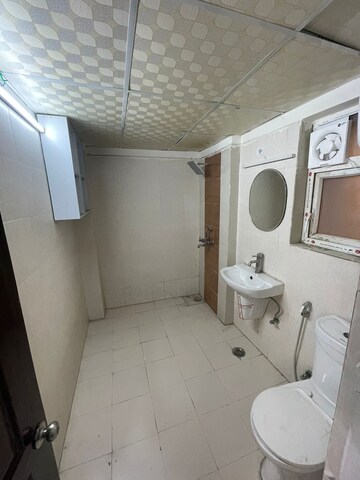 Bathroom in 3.5 BHK Apartment at Jaypee Kalypso Court, Sector 128 – for Rent