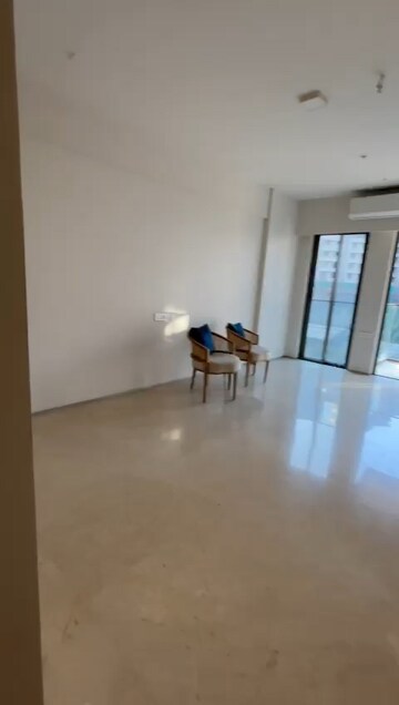 Room in 3 BHK Apartment at Rustomjee Seasons, Bandra East – for Sale