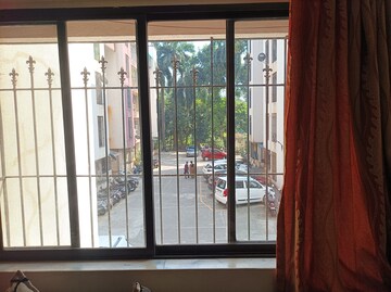 Room in 1 BHK Apartment at Brahmand CHS, Brahmand – for Rent