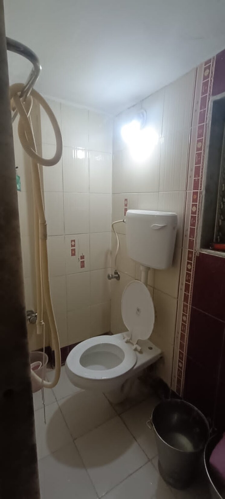 Bathroom, venkateshwar-nagar-chs 1 Bedroom 600 Sq.Ft. Apartment In Bhayandar East Thane 7933339