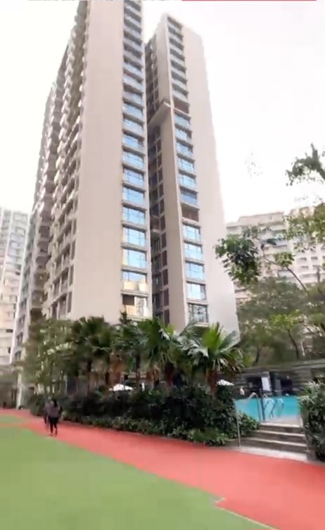 6 BHK Penthouse For Sale in Rustomjee Seasons