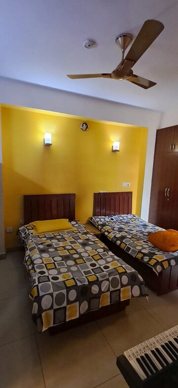 Bedroom in 2 BHK Apartment at Paramount Orchid, Sain Vihar – for Rent