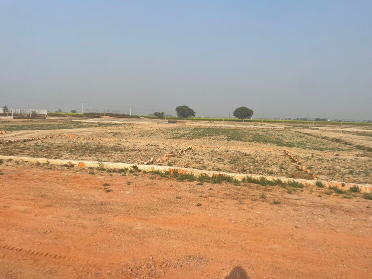 undefined, upsidc site b  98 Sq.Yd. Plot In Upsidc Site B Greater Noida 7933379