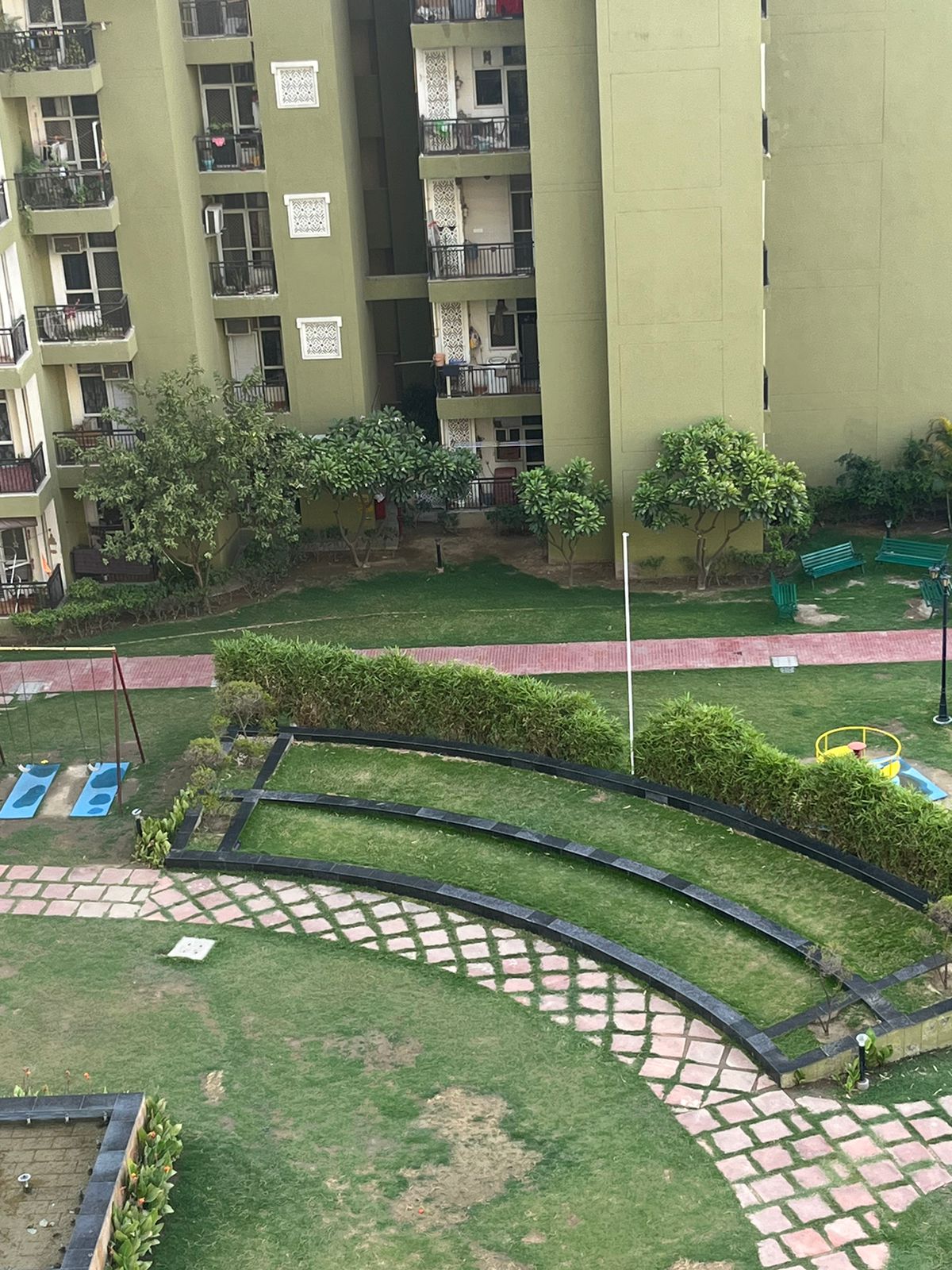 2 BHK + Pooja Room Apartment For Sale in Maxblis White House