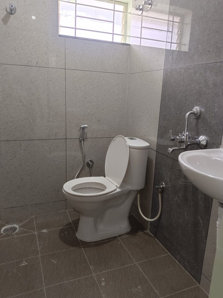 Bathroom, ejipura 1 Bedroom 500 Sq.Ft. Independent House In Ejipura Bangalore 7933462