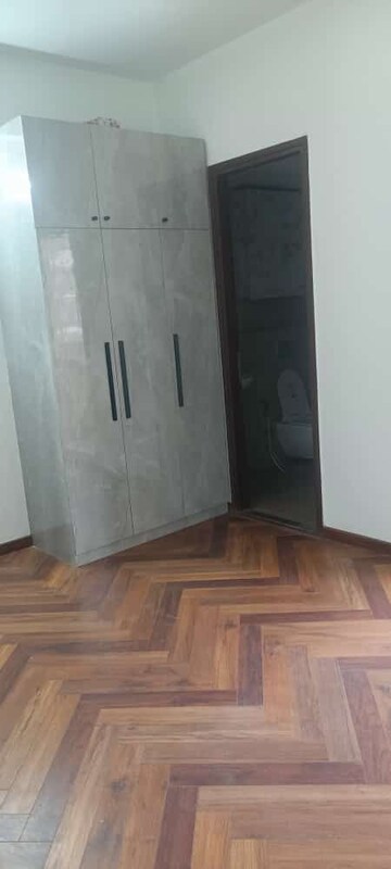Bathroom in 4 BHK Apartment at ATS Le Grandiose, Sector 150 – for Rent