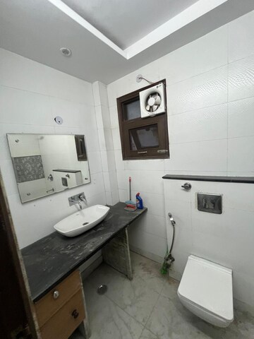 Attached Bathroom in 3 BHK Apartment at Paschim Vihar – for Rent