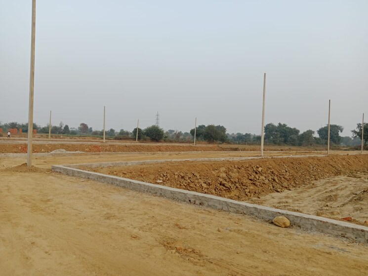 undefined, upsidc site b  150 Sq.Yd. Plot In Upsidc Site B Greater Noida 7933472