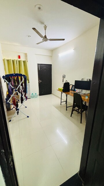 Room in 1 BHK Builder Floor at Sector 40 – for Rent