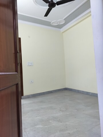 Master Bedroom in 3 BHK Builder Floor at Chattarpur – for Rent