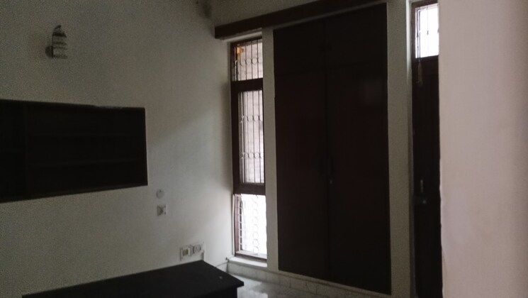 Room, greater kailash ii 3 Bedroom 250 Sq.Yd. Builder Floor In Greater Kailash ii Delhi 7933520