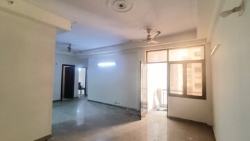Room in 3 BHK Builder Floor at Kanha Apartments Indirapuram, Shakti Khand 2 – for Rent