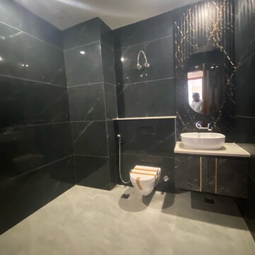 Attached Bathroom in 3 BHK Builder Floor at Amolik Aster Woods, Sector 98 – for Sale