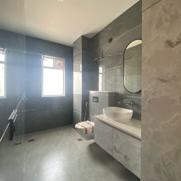 Attached Bathroom in 3 BHK Builder Floor at Amolik Aster Woods, Sector 98 – for Sale