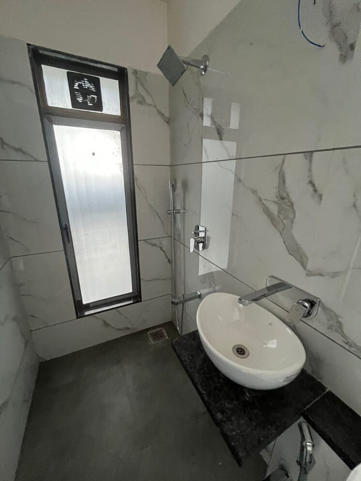 Bathroom, sindhi-society 2 Bedroom 750 Sq.Ft. Apartment In Chembur Mumbai 7933733