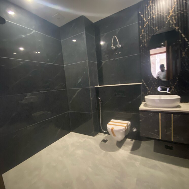 Attached Bathroom, amolik-aster-woods 3 Bedroom 179 Sq.Yd. Builder Floor In Sector 98 Faridabad 7933792