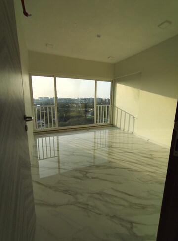Room in 2 BHK Apartment at LnT Crescent Bay T4, Parel – for Rent