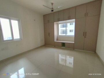 Room in 3 BHK Apartment at Prestige Tranquil, Kokapet – for Rent