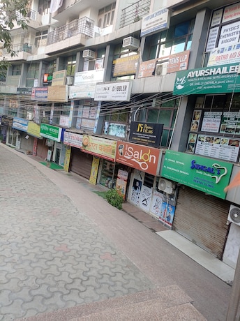 Commercial Shop 350 Sq.Ft. For Rent in Vaibhav Khand Ghaziabad  7933844