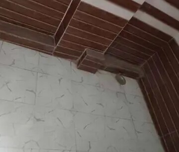 Attached Bathroom in 1 BHK Villa at Aliganj – for Rent