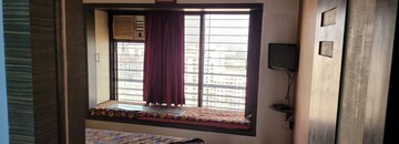 Room in 4 BHK Apartment at Bhumiraj Hermitage, Sanpada – for Sale