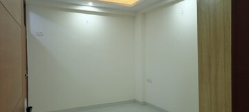 Room in 2 BHK Builder Floor at Chattarpur – for Rent