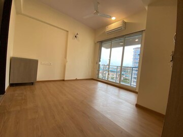 2 BHK Apartment For Rent in Godrej Urban Park, Chandivali