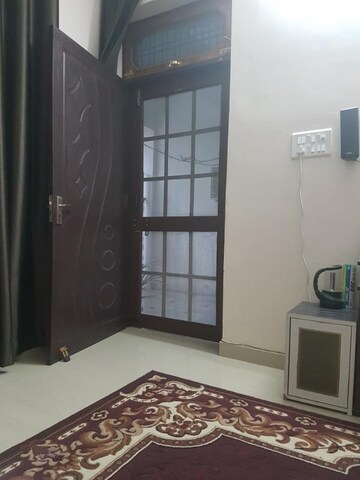 Room in 2 BHK Independent House at Jankipuram – for Rent