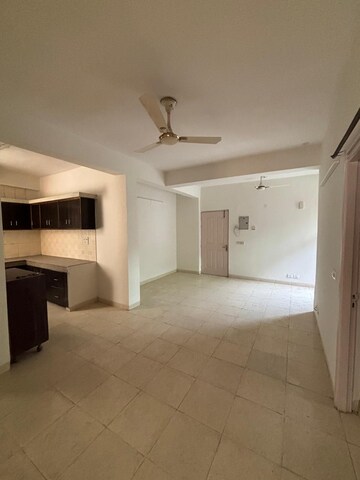 Kitchen in 3 BHK Apartment at Sector 69 – for Rent