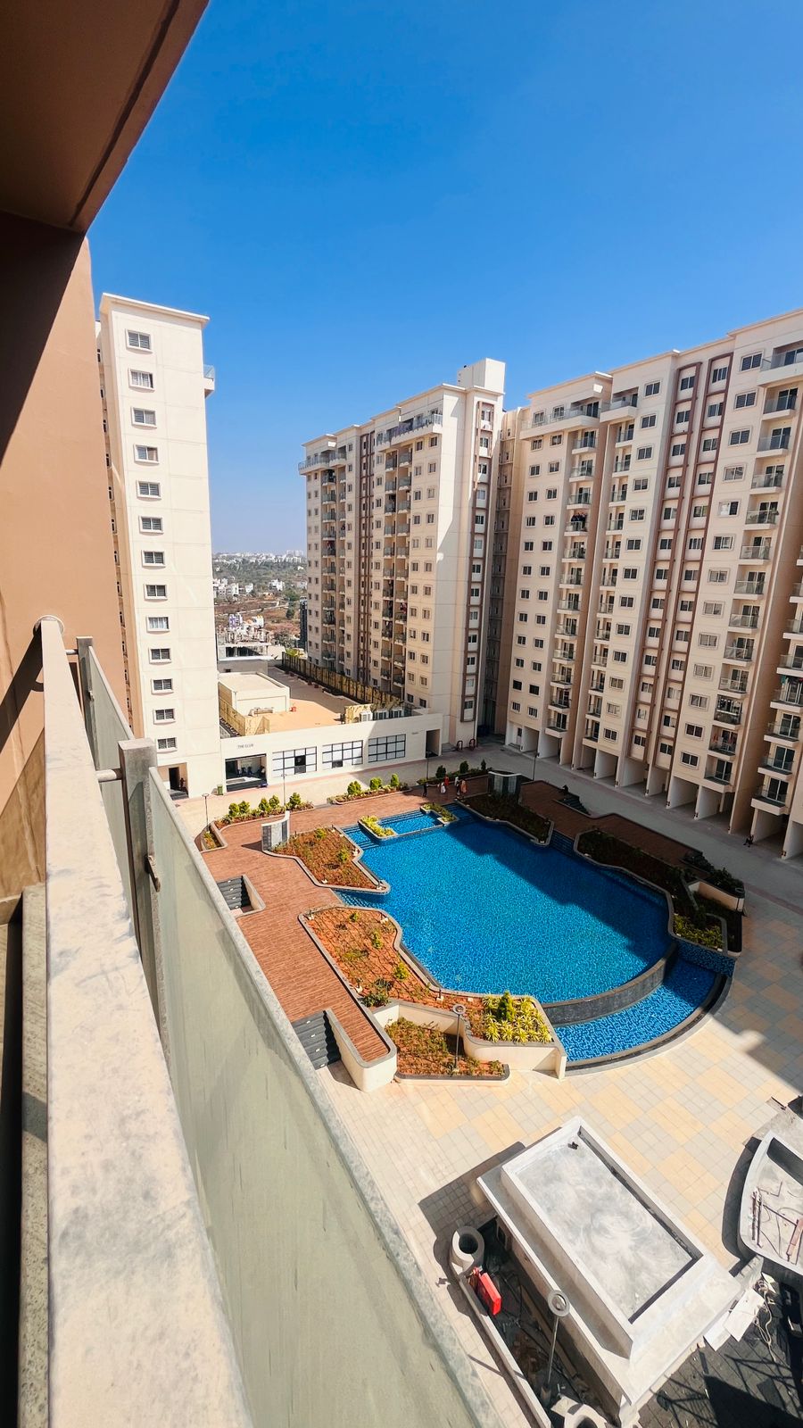 Resale 3 Bedroom 1308 Sq.Ft. Apartment in Provident Park Square ...