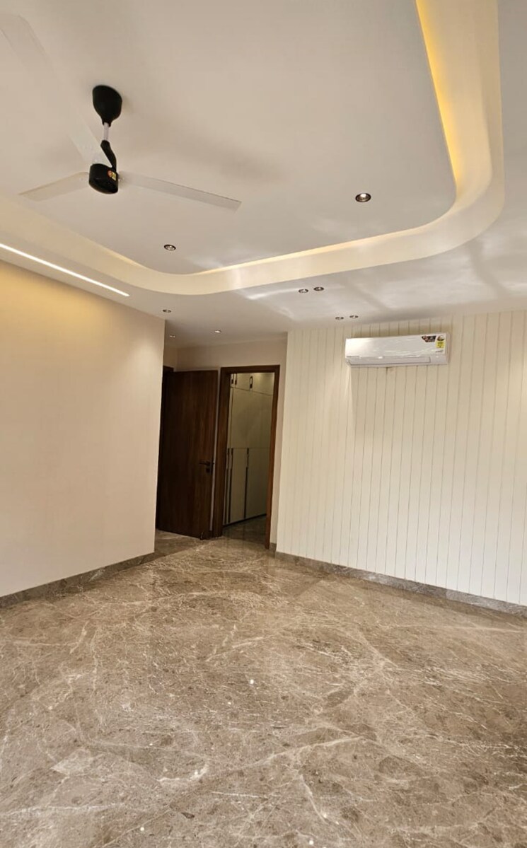 Room, sushant-lok-2 4 Bedroom 502 Sq.Yd. Builder Floor In Sector 57 Gurgaon 7934179