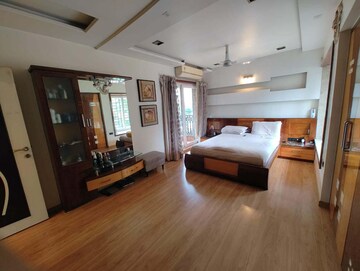 Living Room in 5 BHK Apartment at Akshar Shreeji Heights, Seawoods – for Sale