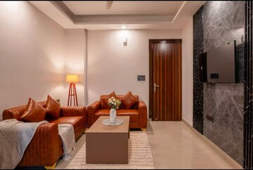 Living Room in 1 BHK Builder Floor at Ansal Sushant Lok I, Sector 43 – for Rent