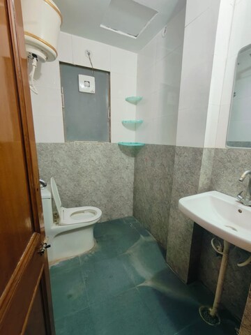 Bathroom in 1 BHK Builder Floor at Ansal Sushant Lok I, Sector 43 – for Rent