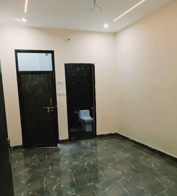 Room in 2 BHK Villa at Aliganj – for Rent