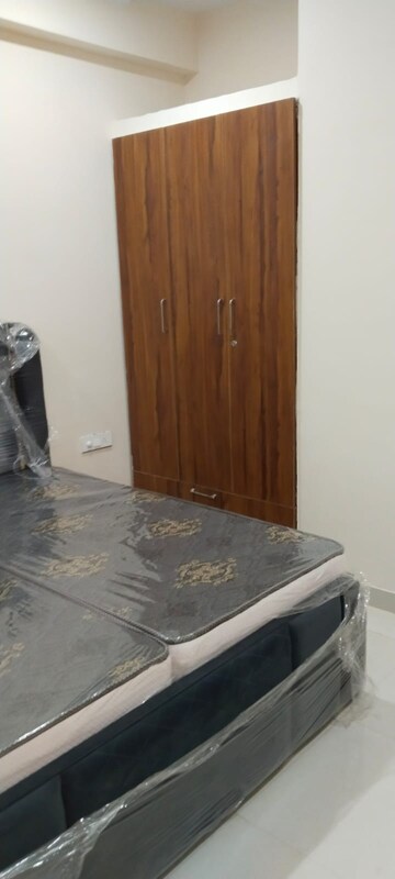 Bedroom in 2 BHK Apartment at Sector 52 – for Rent