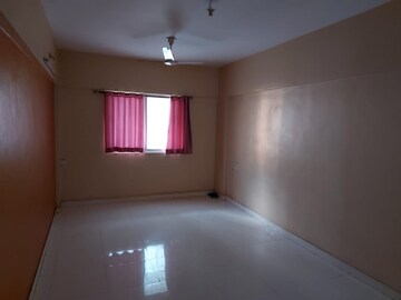 Room in 2 BHK Apartment at Shanti Residency, Hadapsar – for Rent