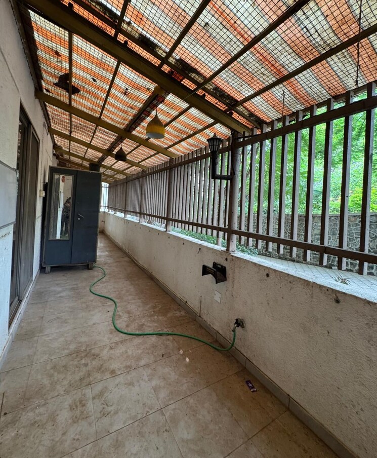 Balcony, lodha-splendora 2 Bedroom 1171 Sq.Ft. Apartment In Ghodbunder Road Thane 7934474