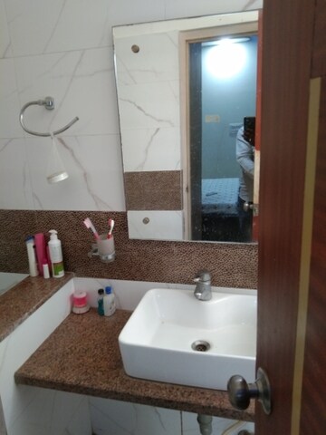 Bathroom in 2 BHK Apartment at Alkapuri – for Rent