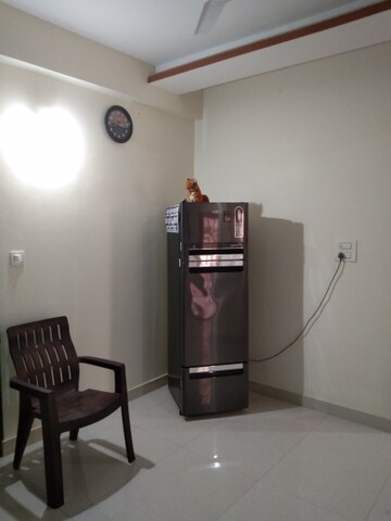 Living Room in 2 BHK Apartment at Alkapuri – for Rent