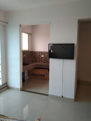 Room in 2 BHK Apartment at Alkapuri – for Rent
