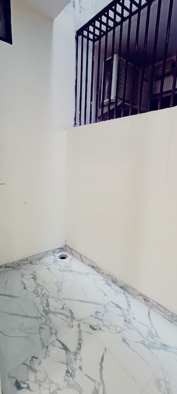 Master Bedroom in 3 BHK Apartment at Skylar Homes, Patiala Road – for Rent