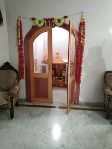 Building Lobby in 2 BHK Apartment at Alkapuri – for Rent